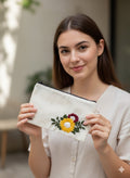 סדנת רקמה על תיק קטן - Embroidery Pouch Workshop